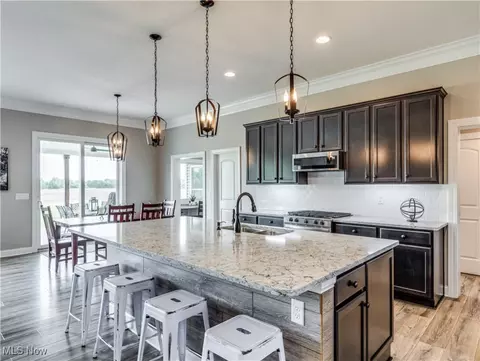Kitchen - 9147 Oberlin Rd, Elyria, OH 44035 photo 1 of 7