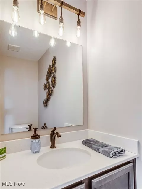 Bath - 9147 Oberlin Rd, Elyria, OH 44035 photo 3 of 3