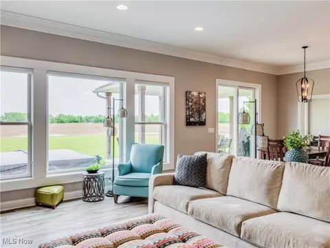 Living - 9147 Oberlin Rd, Elyria, OH 44035 photo 2 of 4