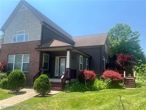 1240 E 101st St, Cleveland, OH 44108