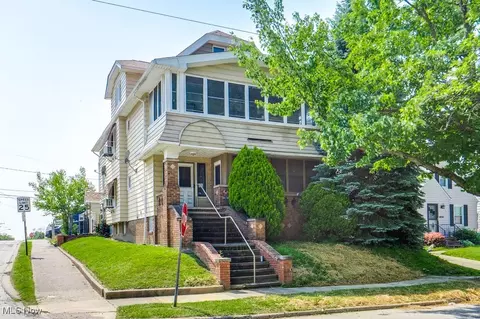 4878 93rd St, Garfield Heights, OH 44125