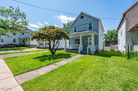 1261 E 3rd St, Salem, OH 44460
