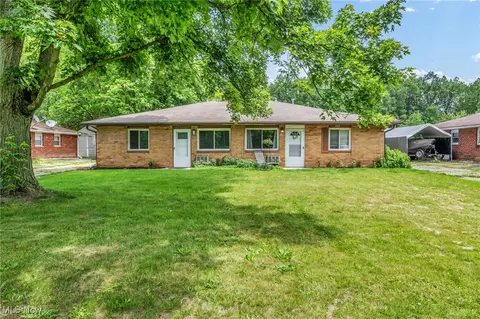 7515 Maddock Rd, North Ridgeville, OH 44039