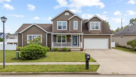 871 Liberty Ct SW, Massillon, OH 44647