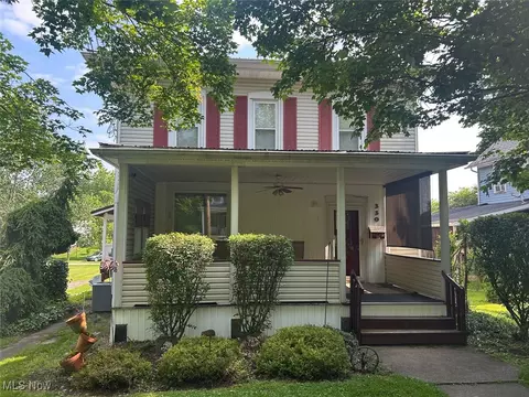 330 E Main St, East Palestine, OH 44413