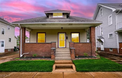 223 Superior St, Louisville, OH 44641