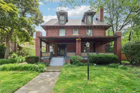 1575 E 108 St, Cleveland, OH 44106