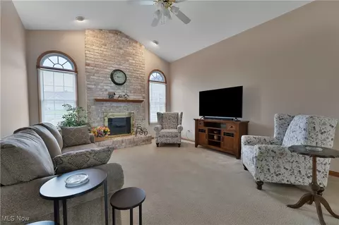 Living - 7876 Walnut St #B, Boardman, OH 44512 photo 2 of 2