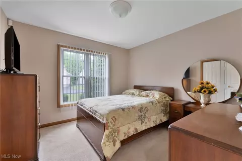 Bedroom - 7876 Walnut St #B, Boardman, OH 44512 photo 4 of 4