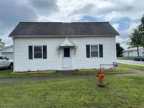423 S 7th St, Cambridge, OH 43725