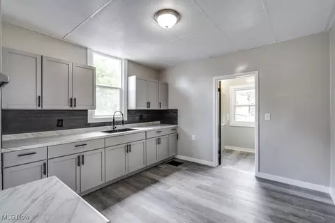 1017 Smith Ave SW, Canton, OH 44706 photo 15