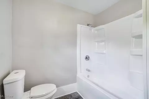 1017 Smith Ave SW, Canton, OH 44706 photo 4