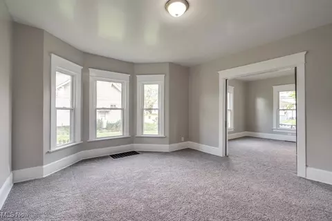 1017 Smith Ave SW, Canton, OH 44706 photo 6