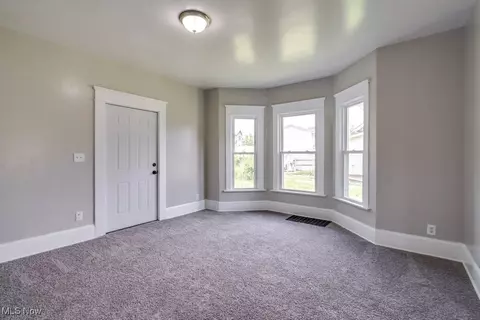 1017 Smith Ave SW, Canton, OH 44706 photo 13