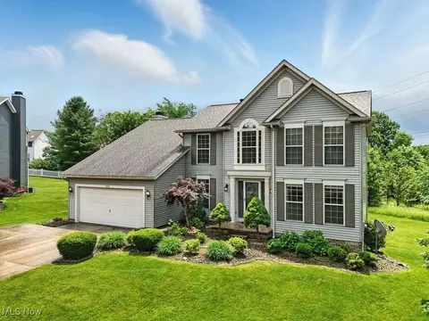 258 Girdler Cir, Sagamore Hills, OH 44067