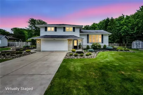 7367 Arrow Wood Oval, Parma, OH 44129