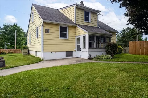 15459 Serfass Rd, Doylestown, OH 44230
