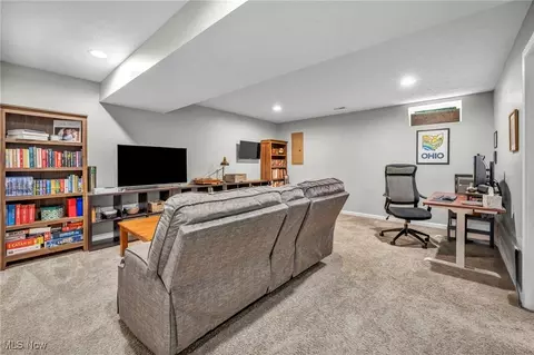 Other - 103 Ledgestone Ct, Berea, OH 44017 photo 7 of 11