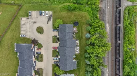 View/Area - 103 Ledgestone Ct, Berea, OH 44017 photo 6 of 6