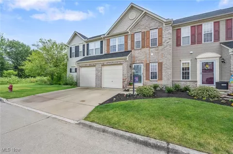 Exterior - 103 Ledgestone Ct, Berea, OH 44017 photo 3 of 4
