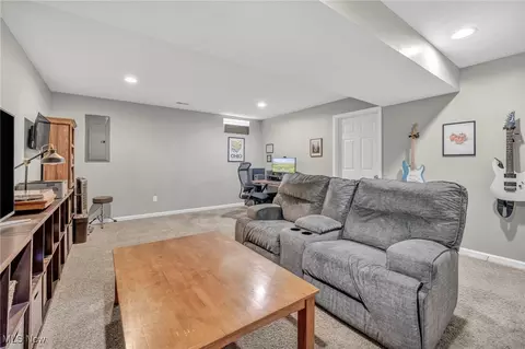 Other - 103 Ledgestone Ct, Berea, OH 44017 photo 8 of 11
