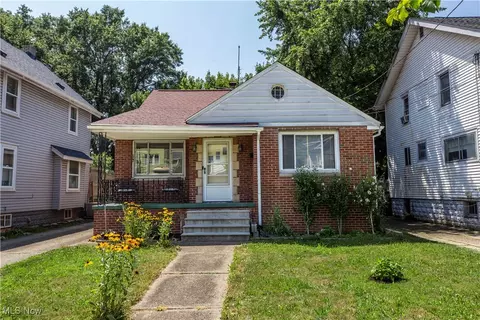 496 Delmar Ave, Akron, OH 44310