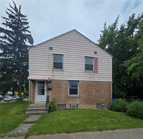 14000 Cayuga Ct, Cleveland, OH 44111