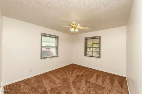 529 Cornell Ave, Elyria, OH 44035 photo 9