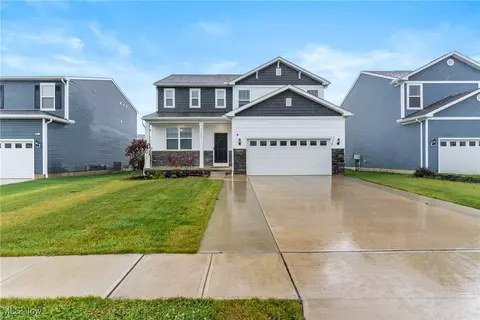 23563 Rebecca Ln, Columbia Station, OH 44028
