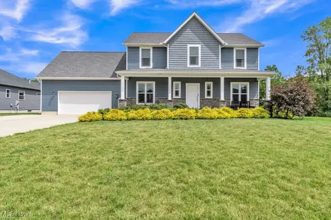 13196 Barrington Dr, Grafton, OH 44044