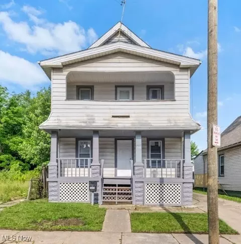 3586 W 69th St, Cleveland, OH 44102