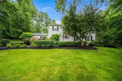 9934 Aspen Ct, Concord, OH 44060