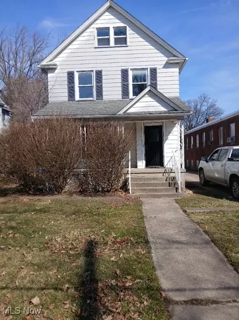 Exterior - 1954 Everett Ave, Youngstown, OH 44514 photo 2 of 2