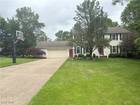 3611 Mark Dr, Broadview Heights, OH 44147