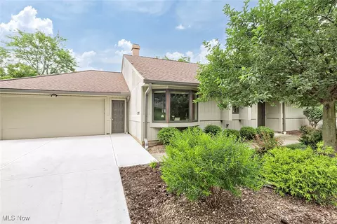 3212 Richmond Rd, Beachwood, OH 44122