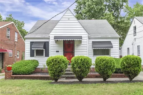 19207 Harvard Rd, Warrensville Heights, OH 44122