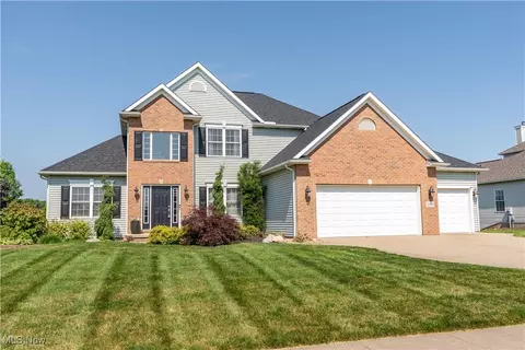 12253 Cantburg Ave NW, Uniontown, OH 44685