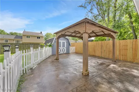 931 Howard St, Elyria, OH 44035 photo 40