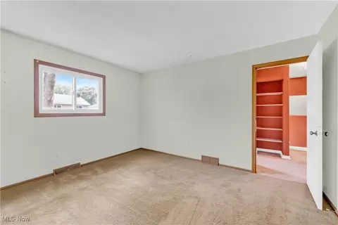 931 Howard St, Elyria, OH 44035 photo 27