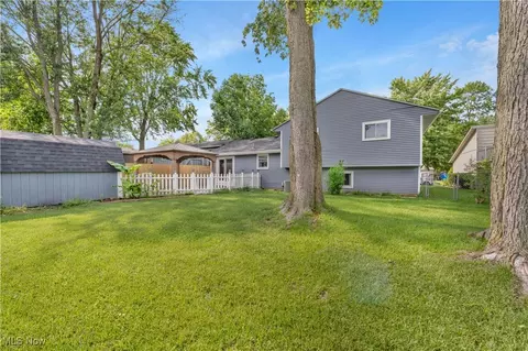 931 Howard St, Elyria, OH 44035 photo 42