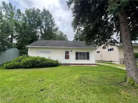 416 Olive Street St, Orrville, OH 44667