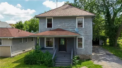 235 Iddings Ave SE, Warren, OH 44483