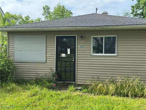 12609 Holborn Ave, Cleveland, OH 44105
