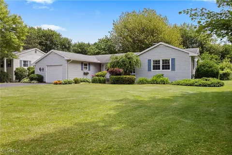 1222 Marina Dr, Huron, OH 44839