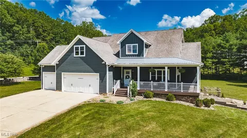 2 Millers Lndg, Parkersburg, WV 26104