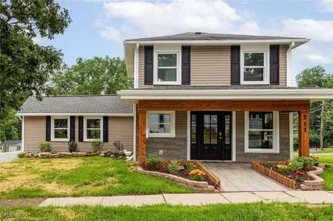 211 E Wood St, Shreve, OH 44676