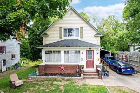 49 S First St, Rittman, OH 44270
