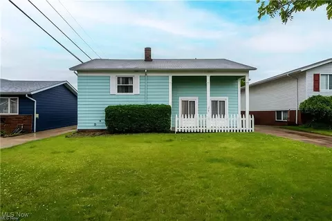 6389 Terre Dr, Brook Park, OH 44142