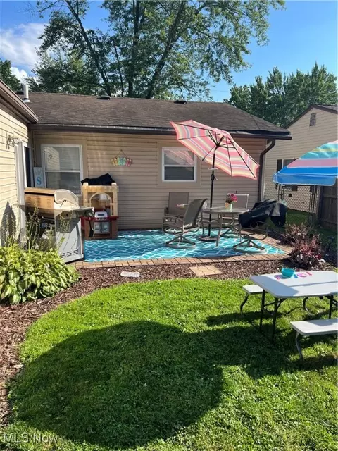 Exterior - 538 Stanford Ave, Elyria, OH 44035 photo 3 of 6
