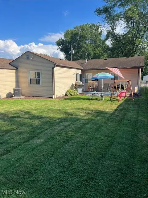 Exterior - 538 Stanford Ave, Elyria, OH 44035 photo 5 of 6